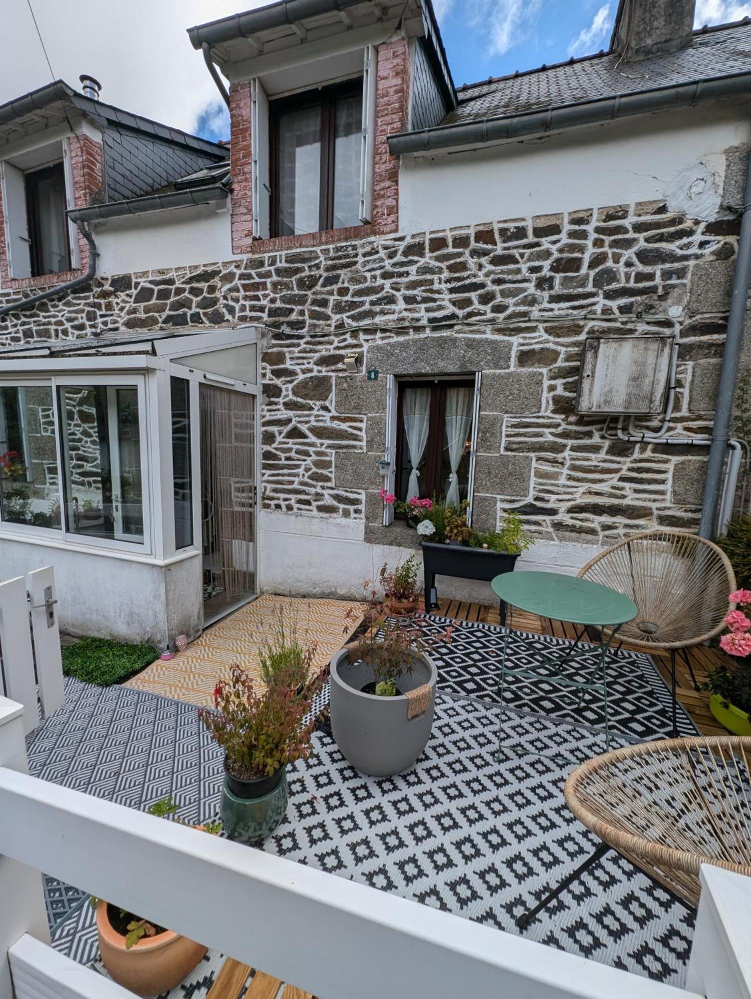 La Petite Maison De Locarn Exterior photo